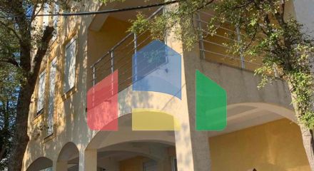 Трехэтажный дом в посёлке Ратац