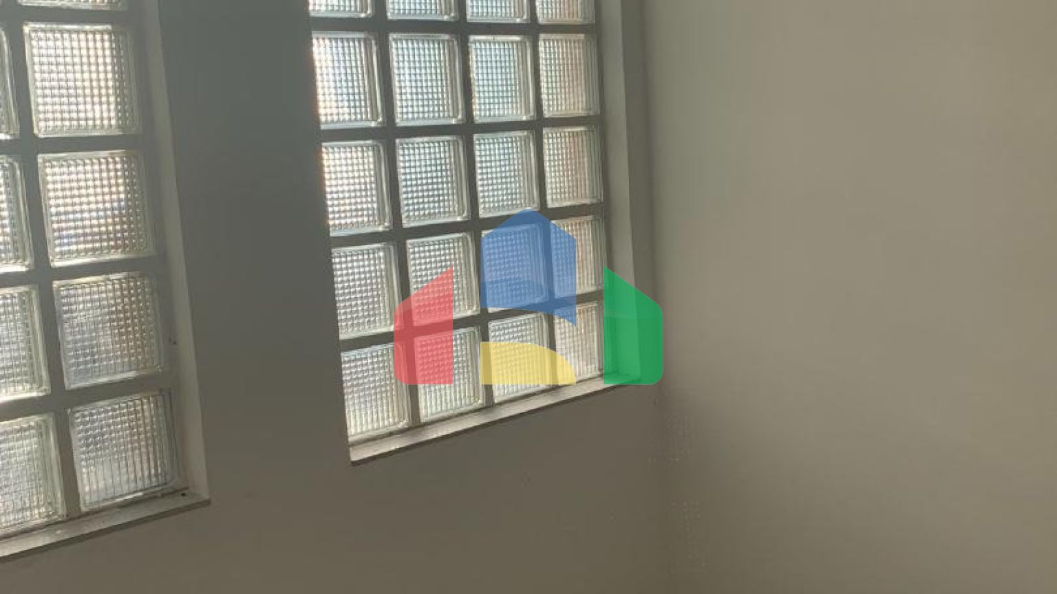 Трехэтажный дом в посёлке Ратац