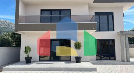 New villa with pool, Polje area