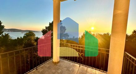 Вилла  в сосновом бору -  Зелёный пояс с видом на море.