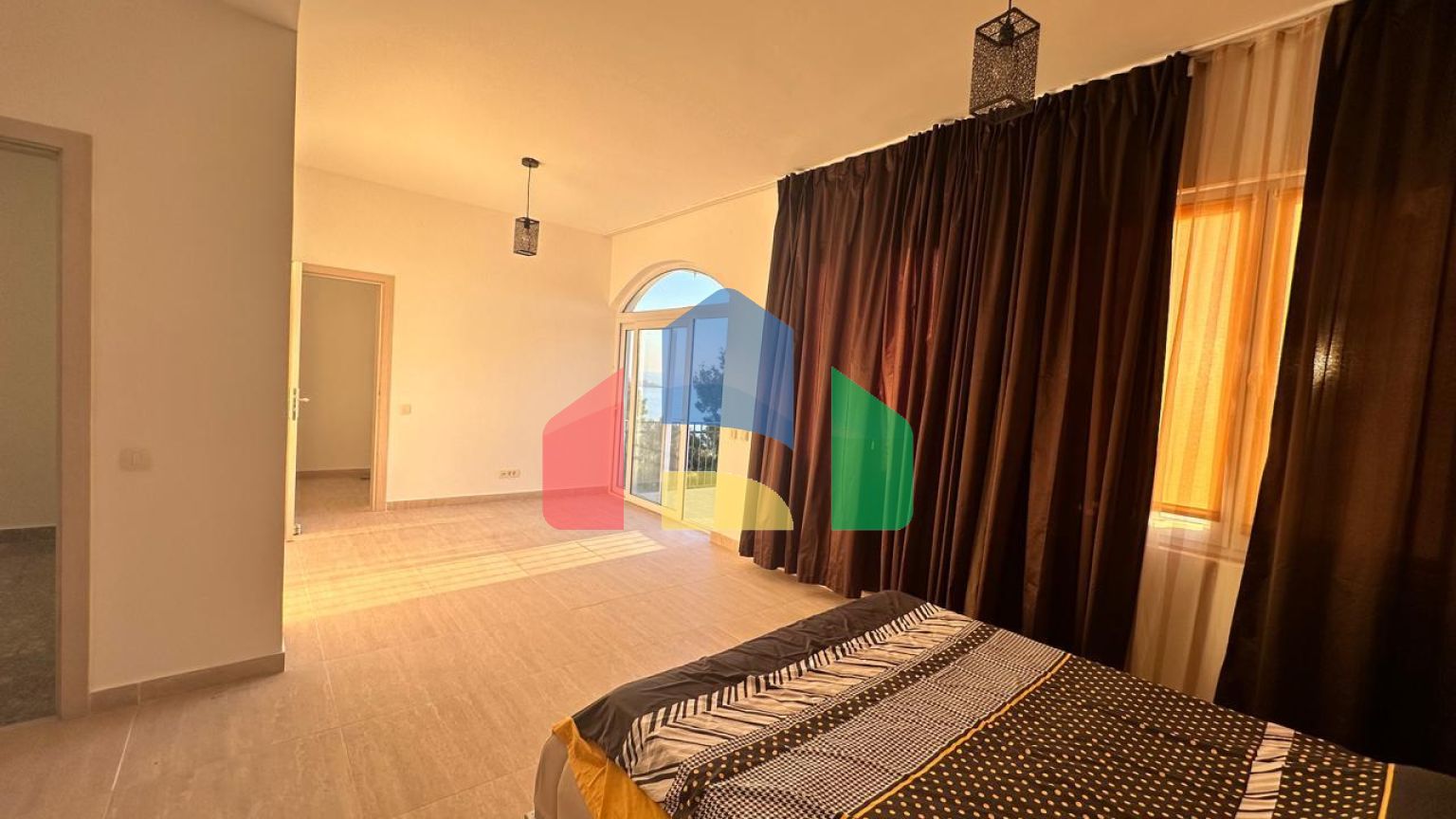 Вилла  в сосновом бору -  Зелёный пояс с видом на море.