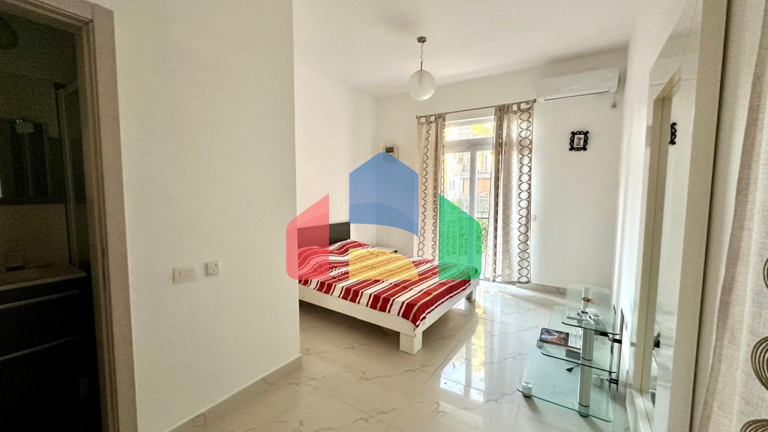 Вилла  в сосновом бору -  Зелёный пояс с видом на море.