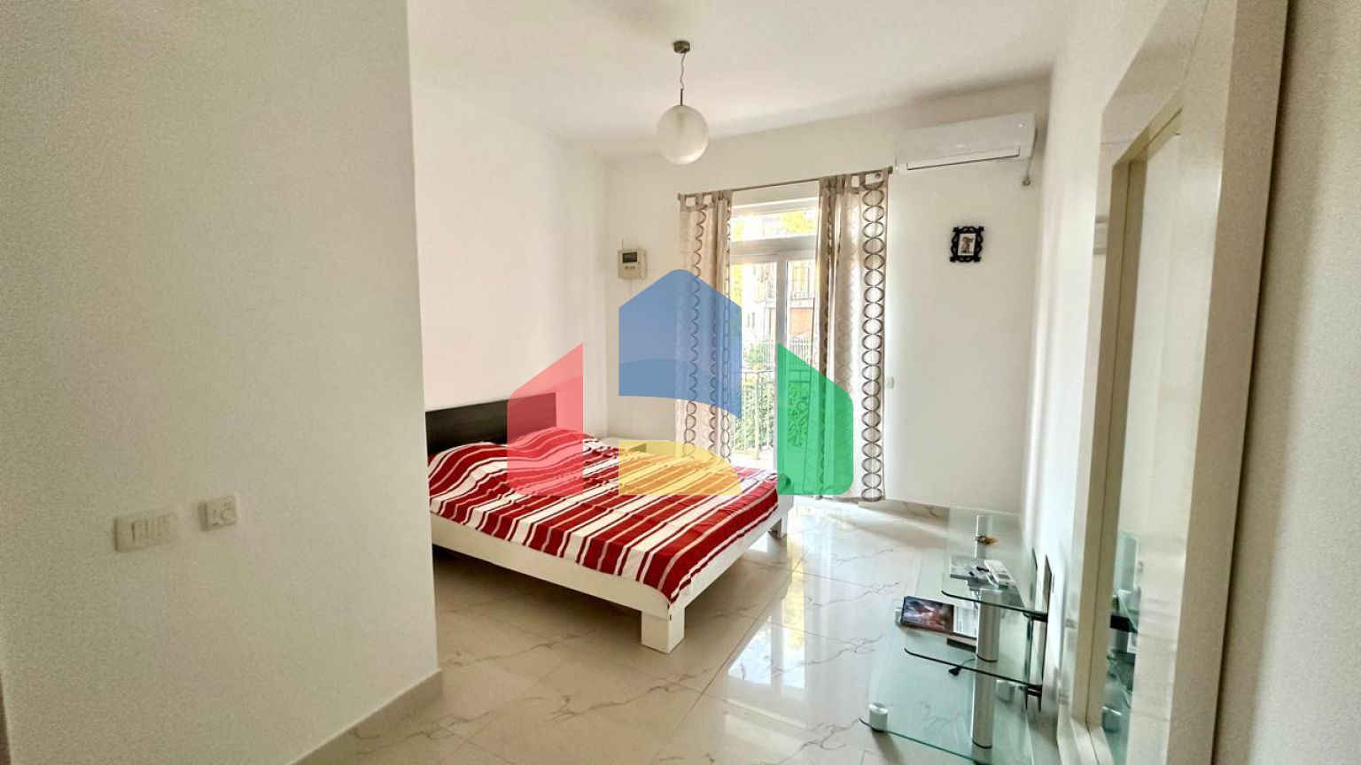 Вилла  в сосновом бору -  Зелёный пояс с видом на море.