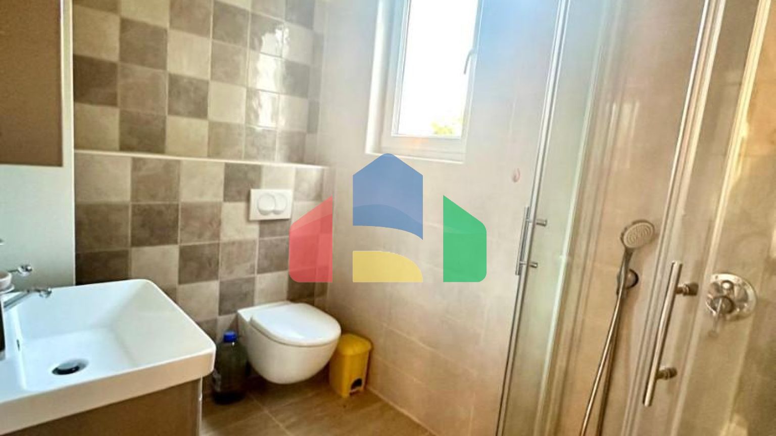 Вилла  в сосновом бору -  Зелёный пояс с видом на море.