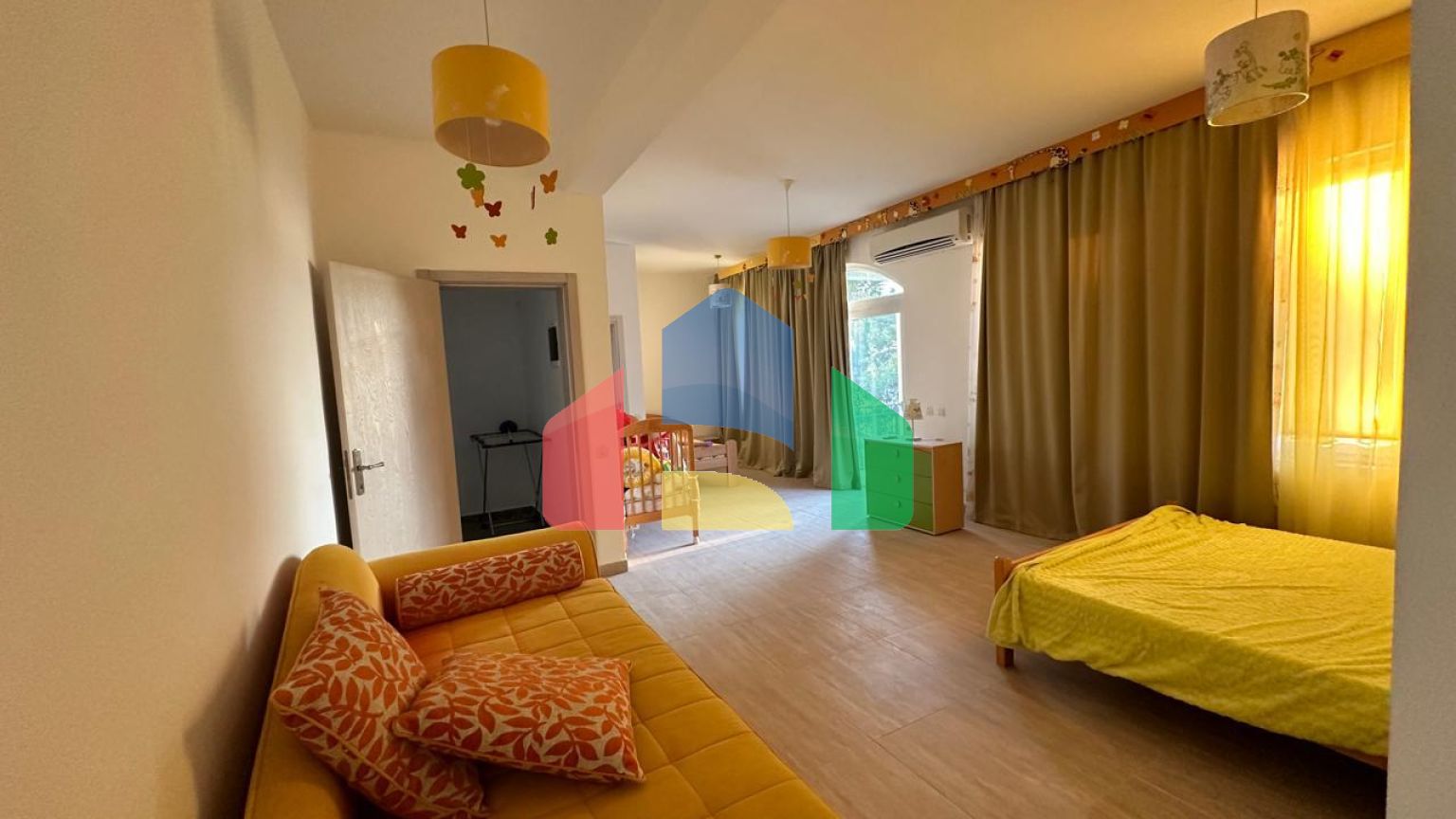 Вилла  в сосновом бору -  Зелёный пояс с видом на море.