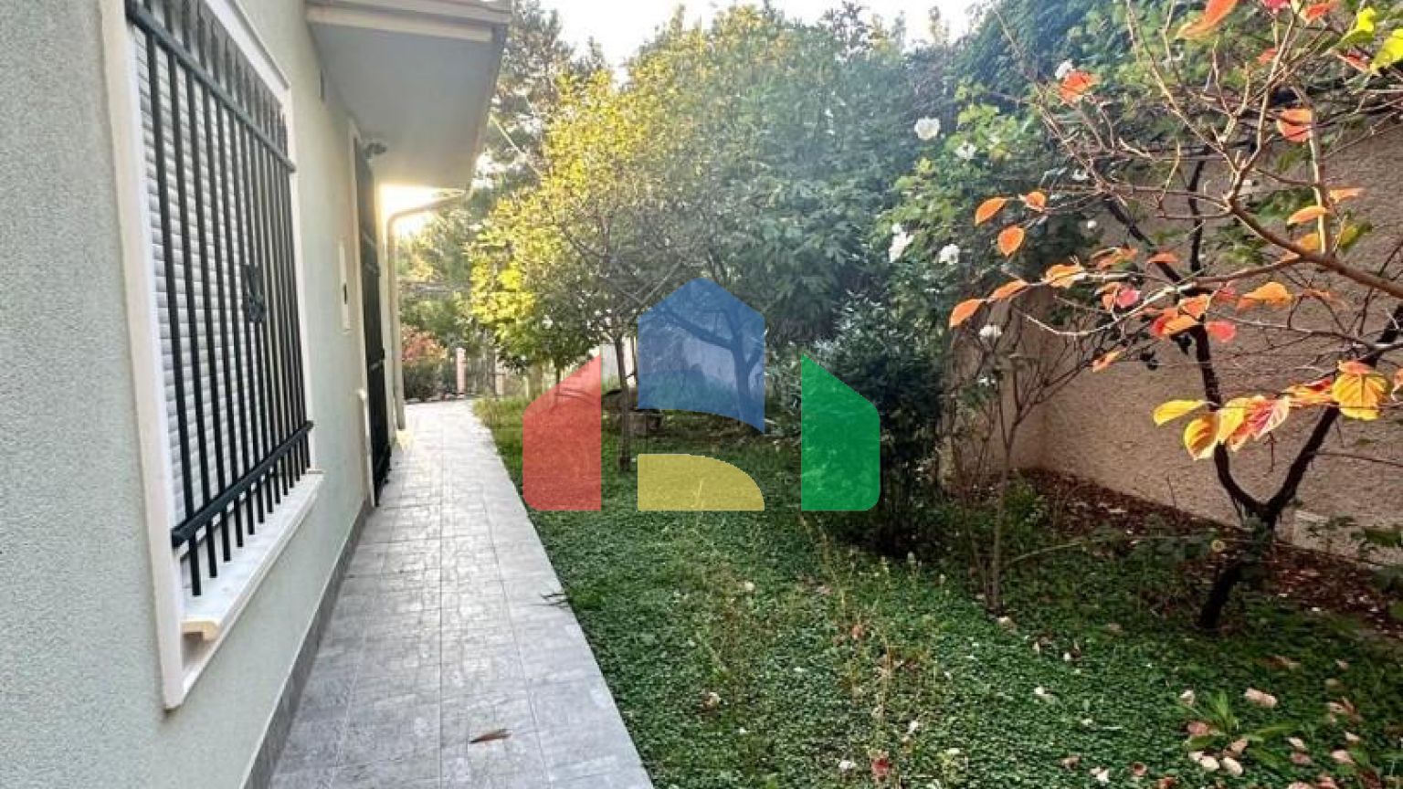 Вилла  в сосновом бору -  Зелёный пояс с видом на море.