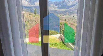 Three-storey house with stunning views in the city of Bar.