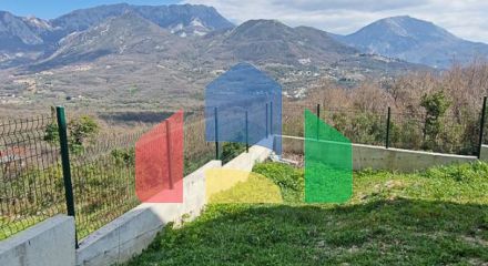 Трехэтажный дом с потрясающим видом в городе Бар. Трехэтажный дом с потрясающим видом в городе Бар.