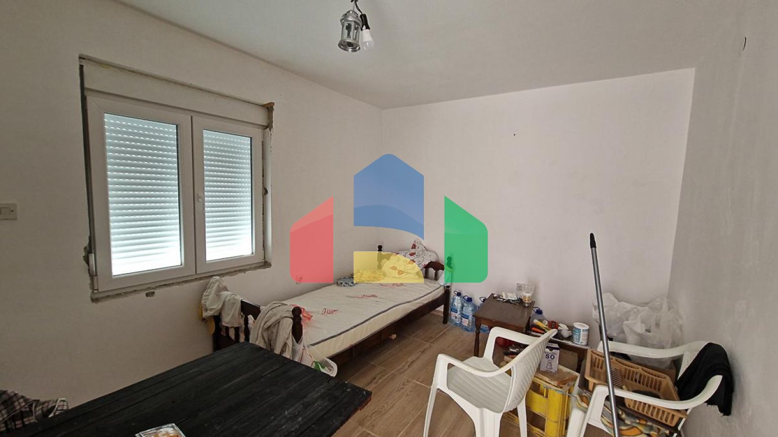 Новый двухэтажный дом в Зеленом Поясе, Бар