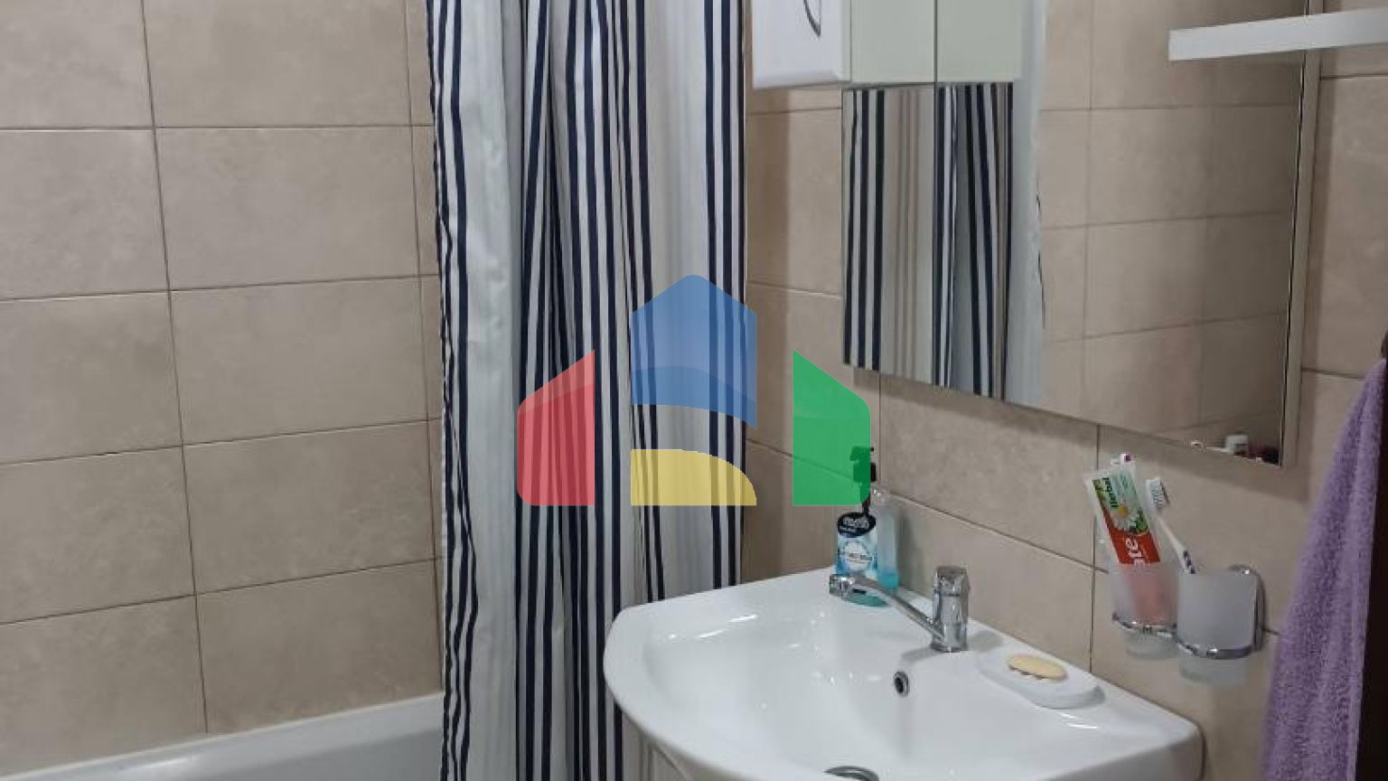 Квартира с тремя спальнями в центре Бара