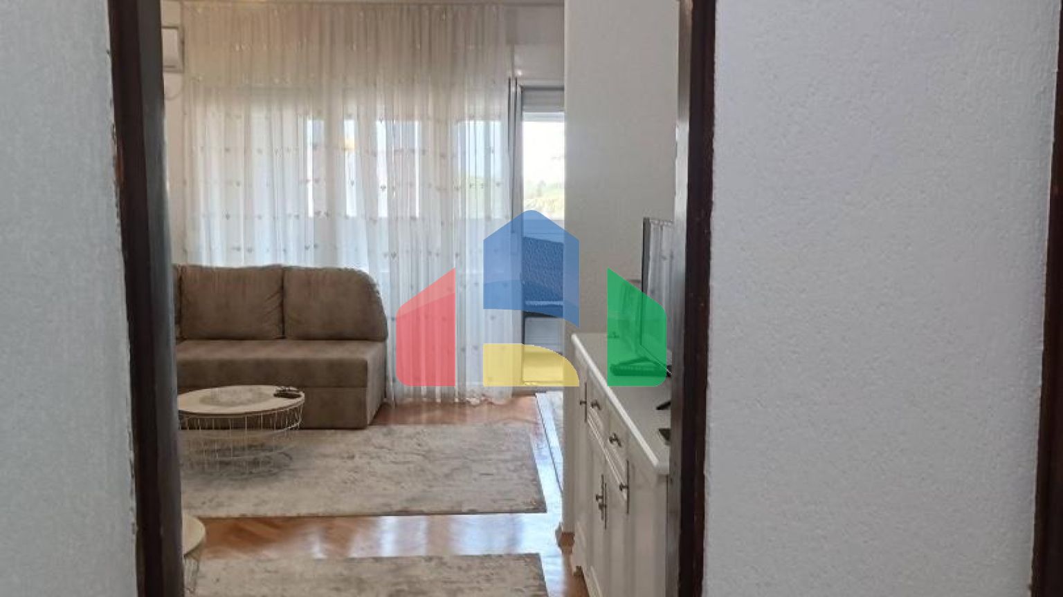 Квартира с тремя спальнями в центре Бара