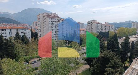 Квартира с тремя спальнями в центре Бара