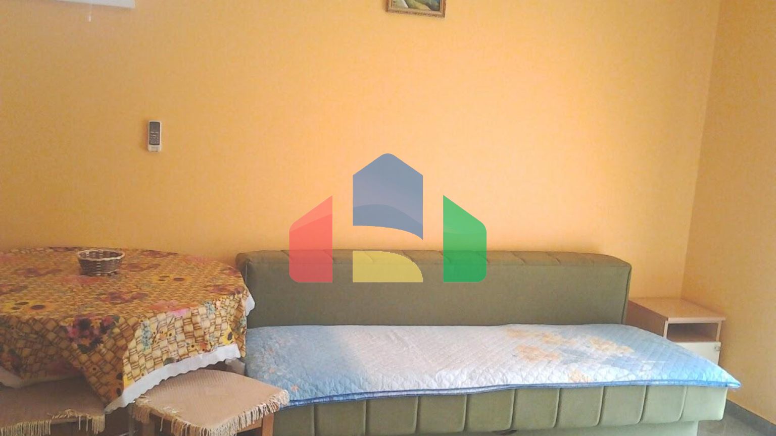 Трехэтажный дом с апартаментами в Шушани,Бар