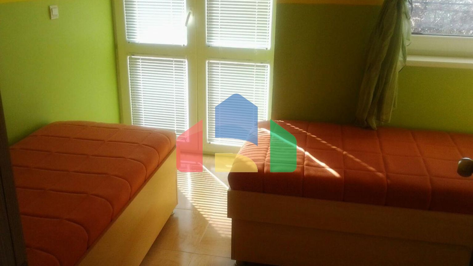 Трехэтажный дом с апартаментами в Шушани,Бар