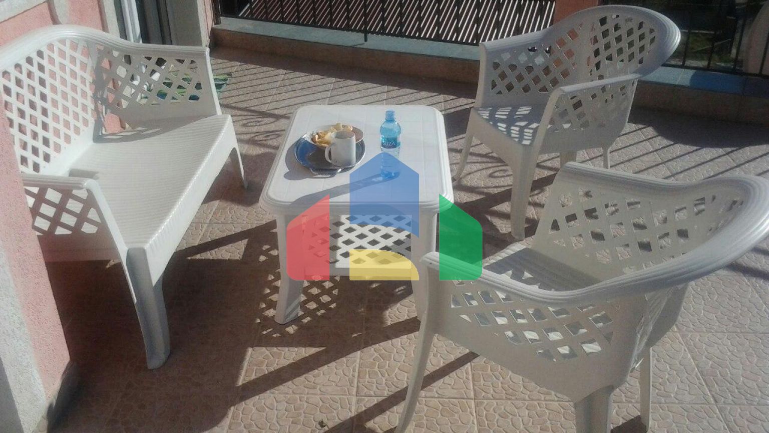 Трехэтажный дом с апартаментами в Шушани,Бар