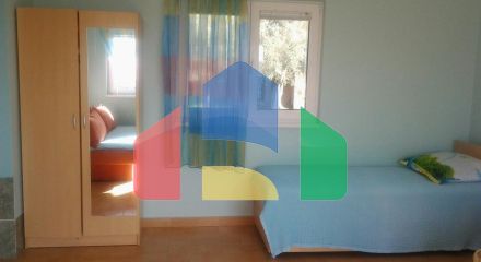 Трехэтажный дом с апартаментами в Шушани,Бар