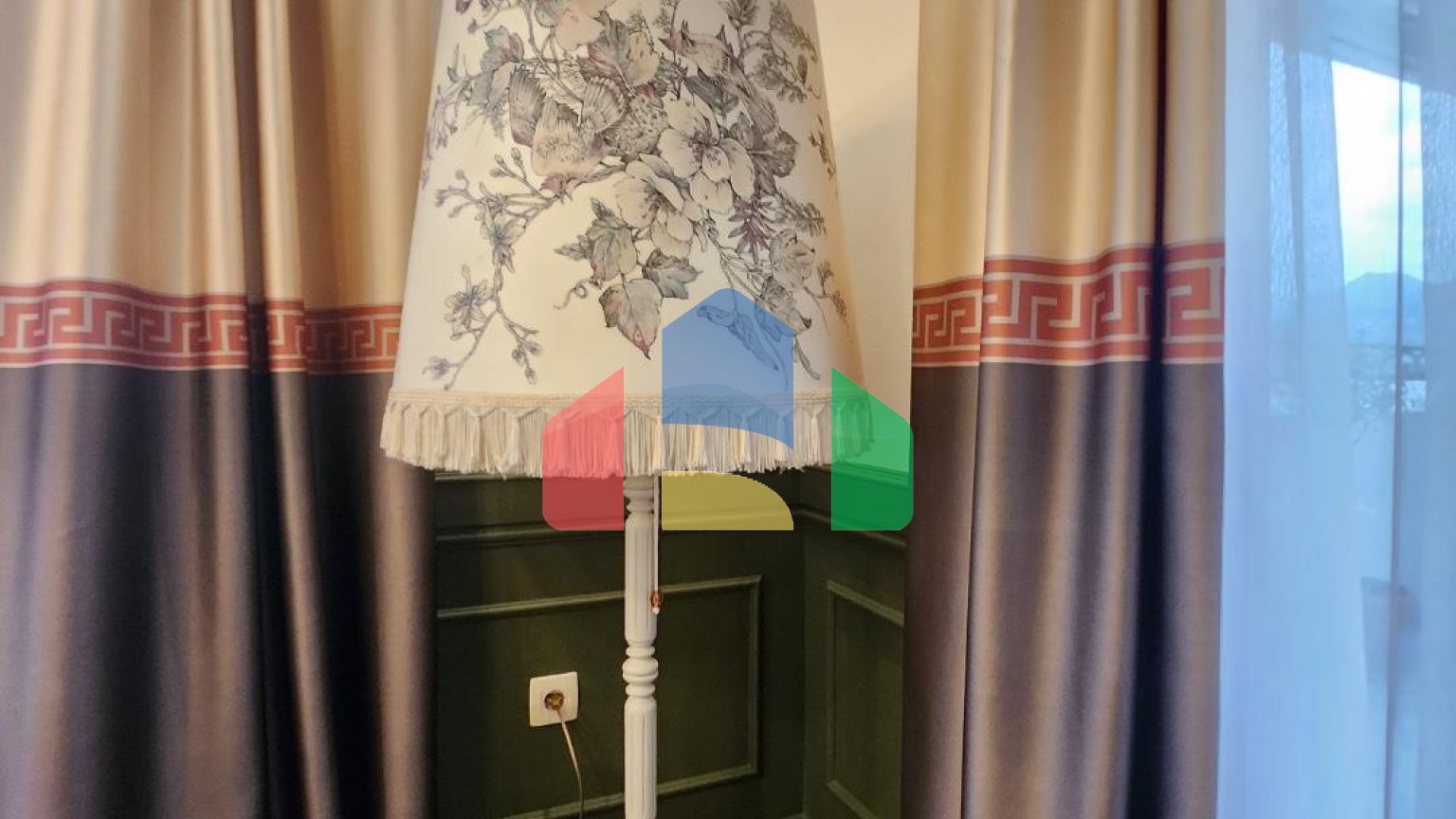 Просторная квартира в центре города Бар