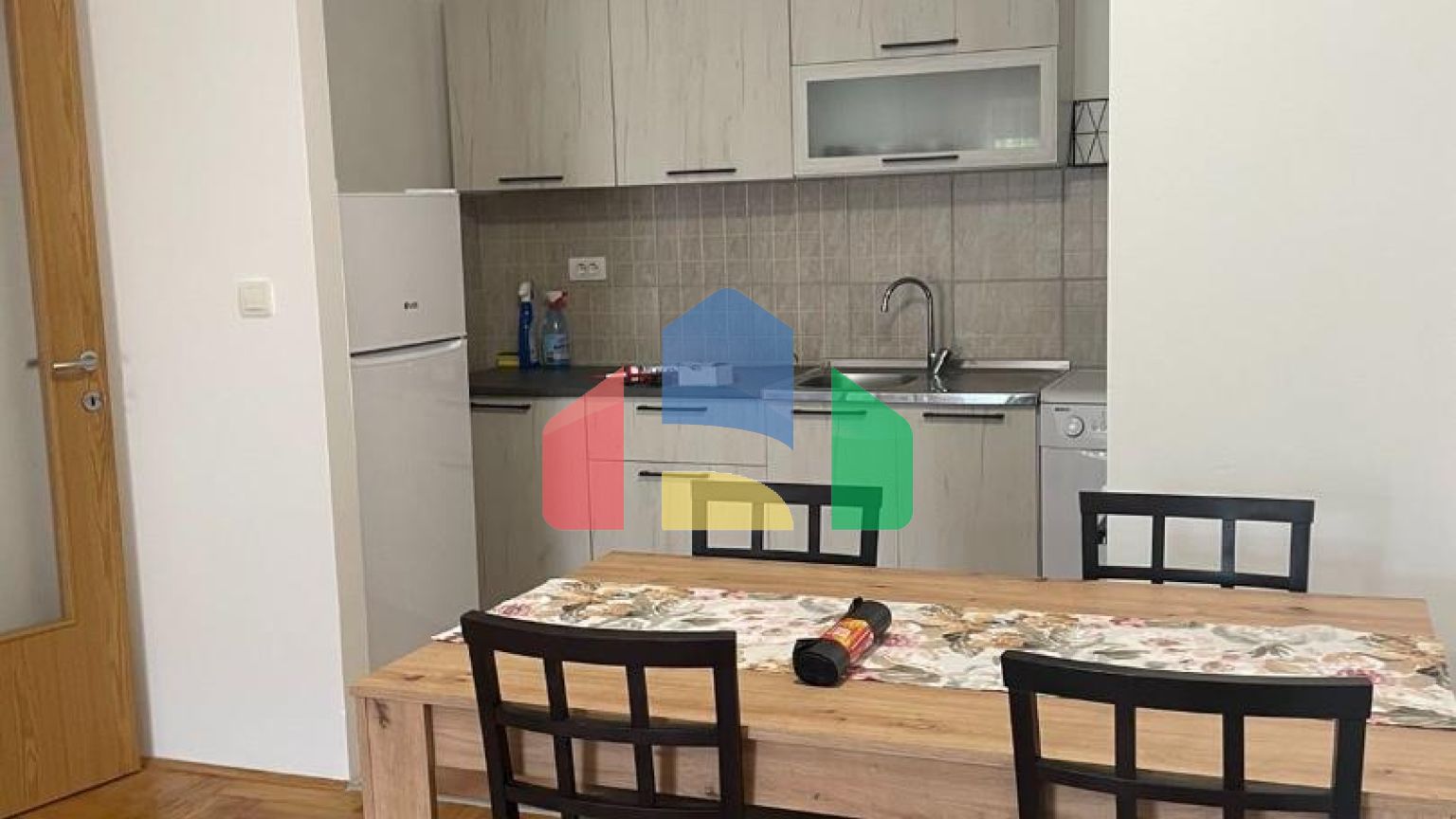 Долгосрочная аренда! Квартира в Баре в центре города