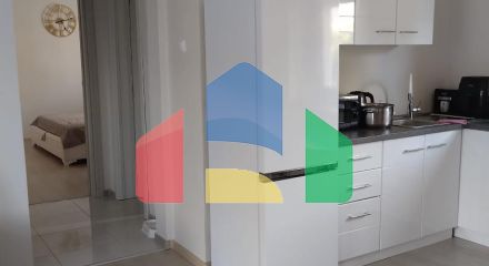 Часть дома с тремя квартирами рядом с морем в Баре Часть дома с тремя квартирами рядом с морем в Баре