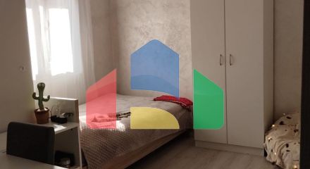 Часть дома с тремя квартирами рядом с морем в Баре Часть дома с тремя квартирами рядом с морем в Баре