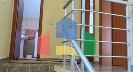 Таунхаус в комплексе с бассейном в живописном месте Зупцы в городе Бар.