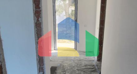 Двухэтажный семейный новый дом