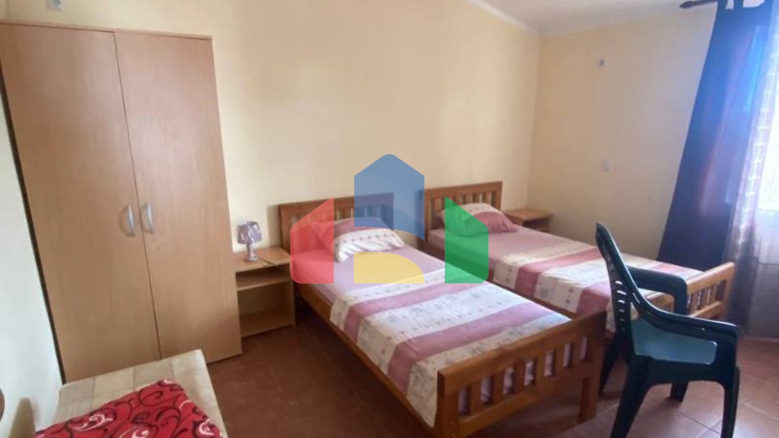 Продается апарт-отель в Шушани г.Бар. 300м от моря.