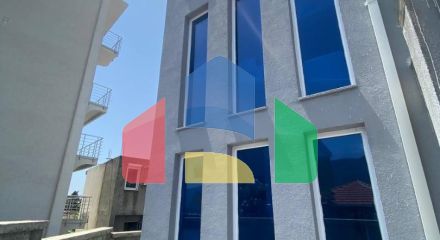 Продается новый видовой трехэтажный дом в Баре