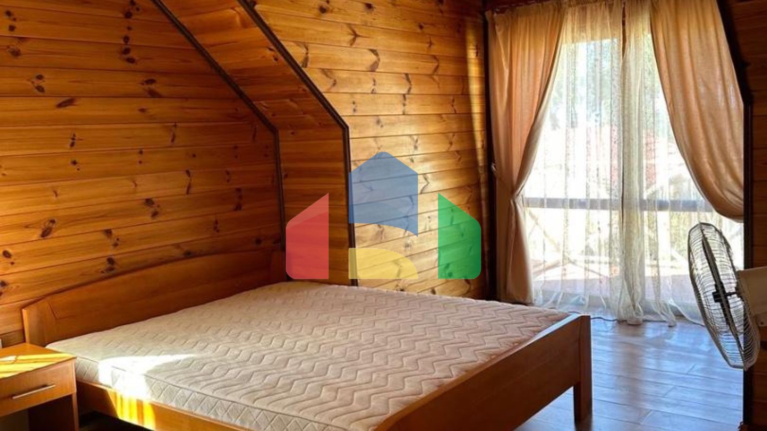 Дизайнерская вилла в Ратаце, Бар