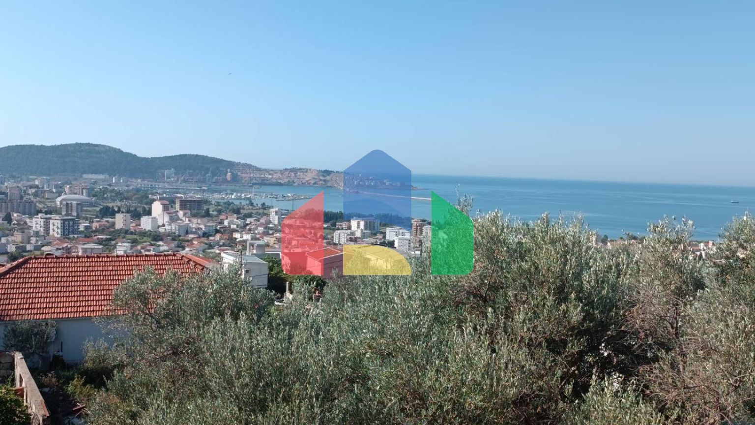 Дом в Шушани с прекрасным видом на море