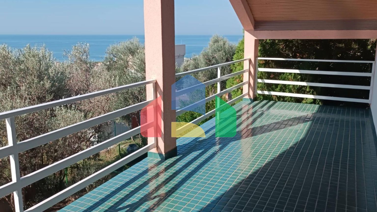 Дом в Шушани с прекрасным видом на море