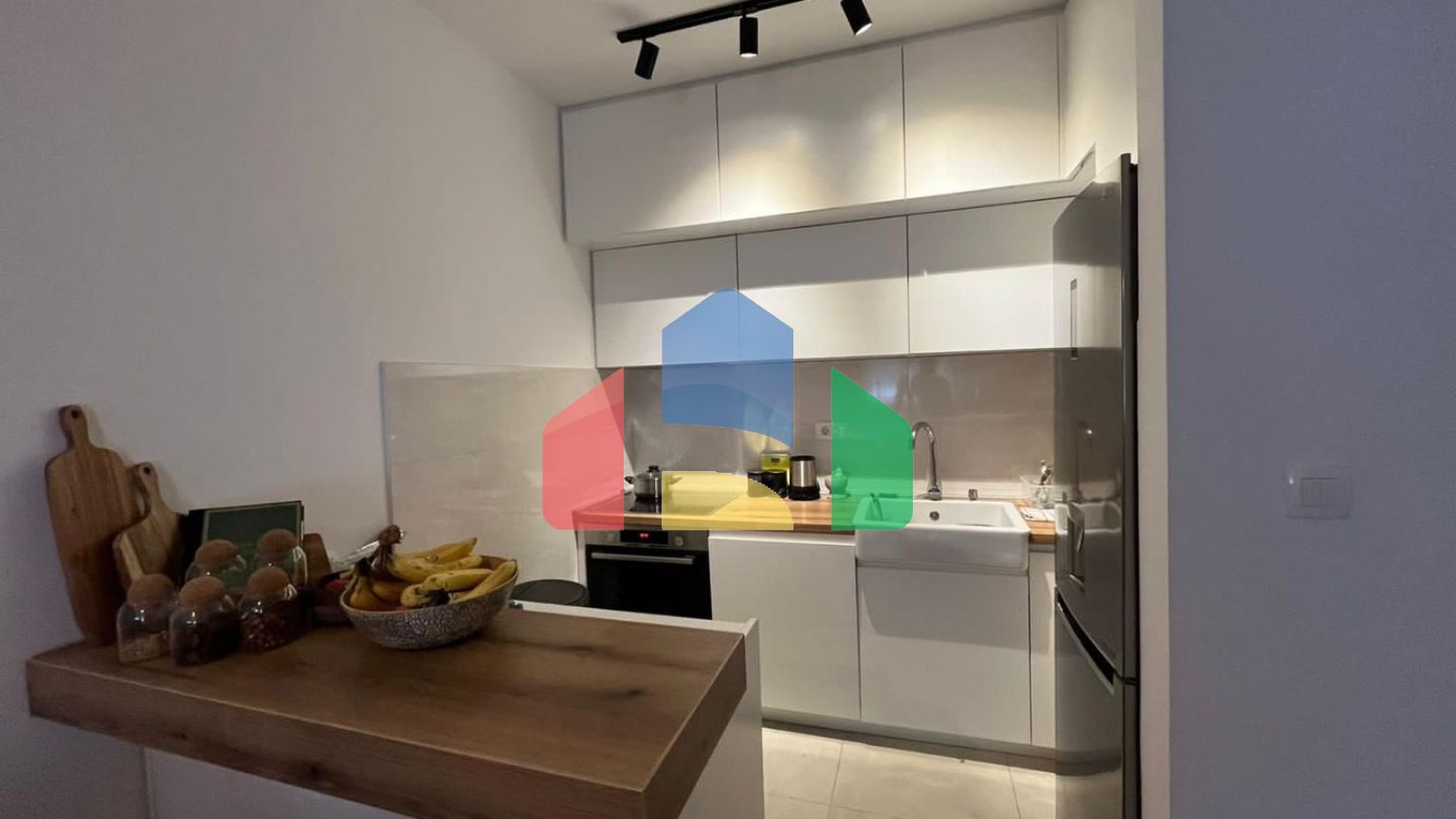 Квартира с отдельной спальней рядом с морем в Баре