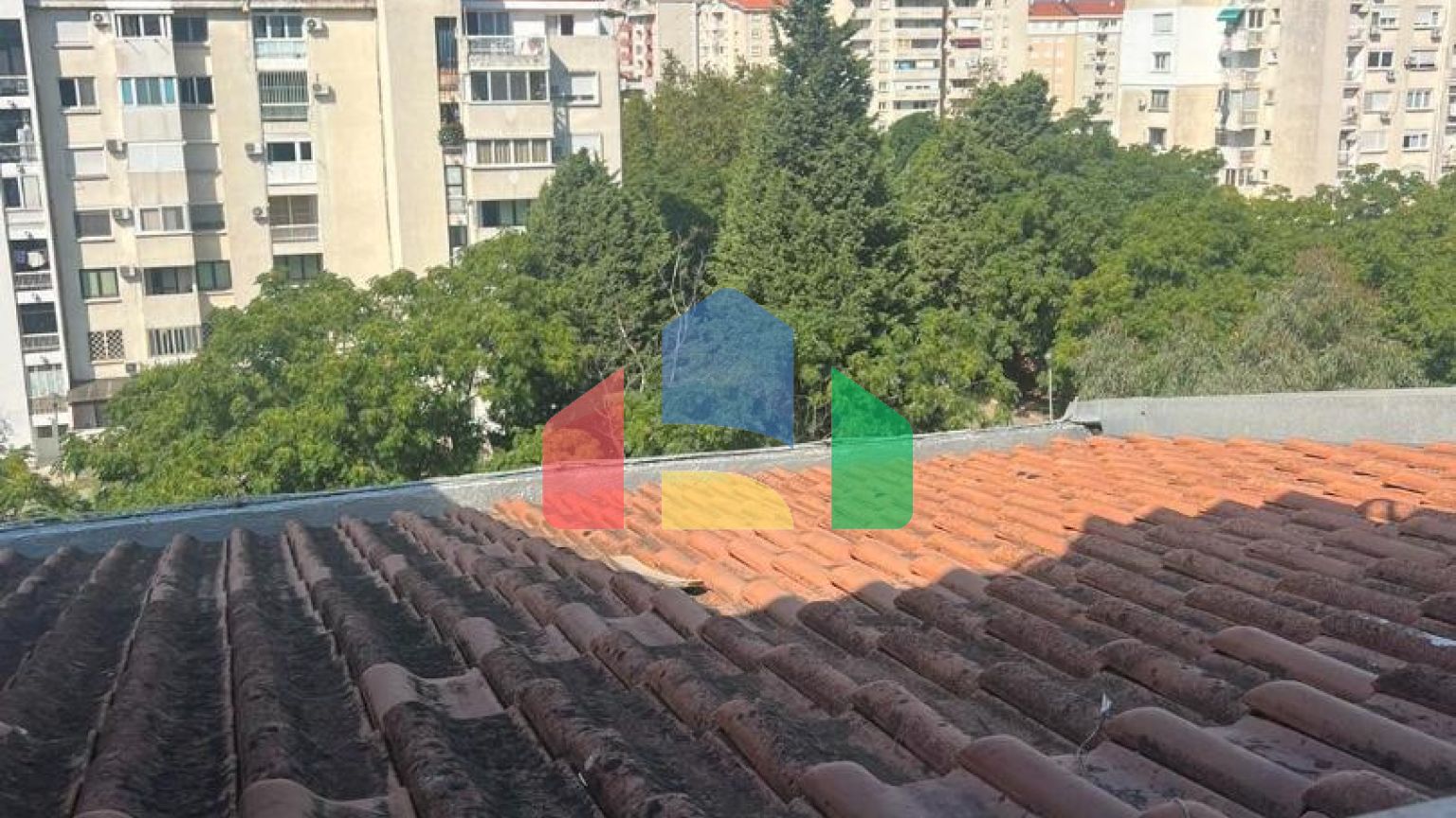 Просторная квартира дуплекс в центре Бара