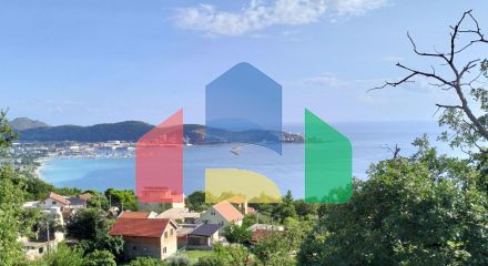 Дом в Баре в с панорамным видом на море и порт