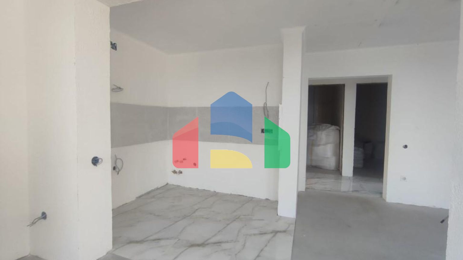 Дом в Баре в с панорамным видом на море и порт