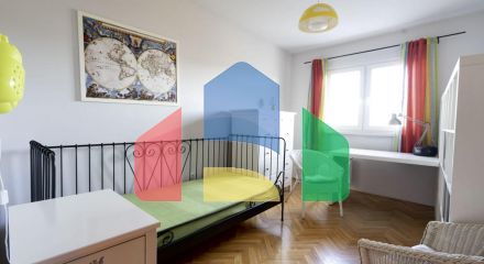 Просторная квартира с 3 спальнями в центре Бара.