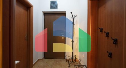 Просторная квартира с 3 спальнями в центре Бара.