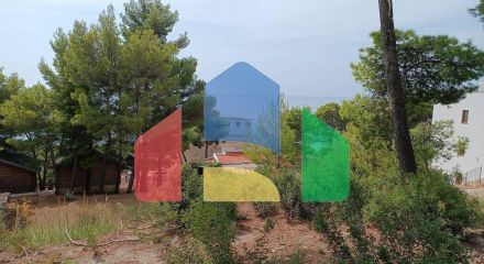 Plot with sea views, 5 minutes walk to the beach in the Green Belt.