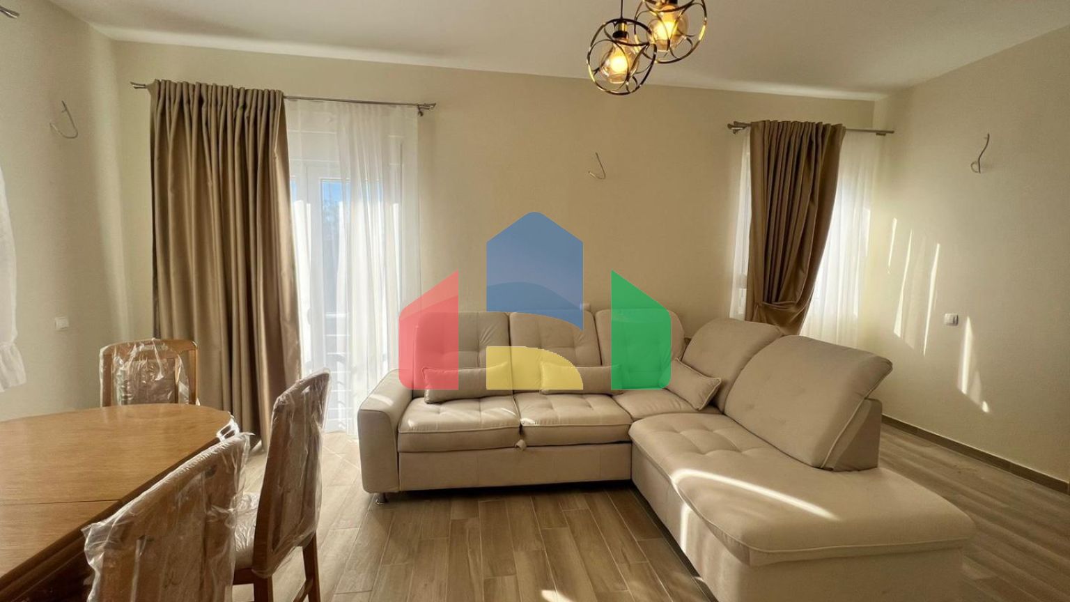 Новый двухэтажный дом в Баре, район Залево