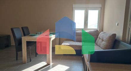 Дом с двумя раздельными квартирами в Баре, район Шушань