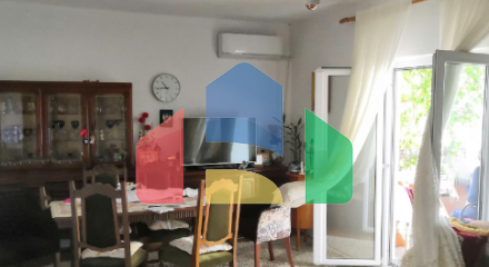 House with three apartments in the Shushan area, Bar.