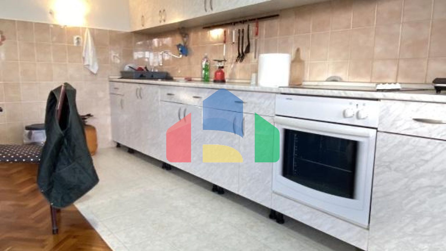 Двухэтажный дом с участком в районе Илино, Бар.