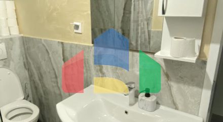 Квартира с двумя спальнями в малоквартирном доме в Баре.