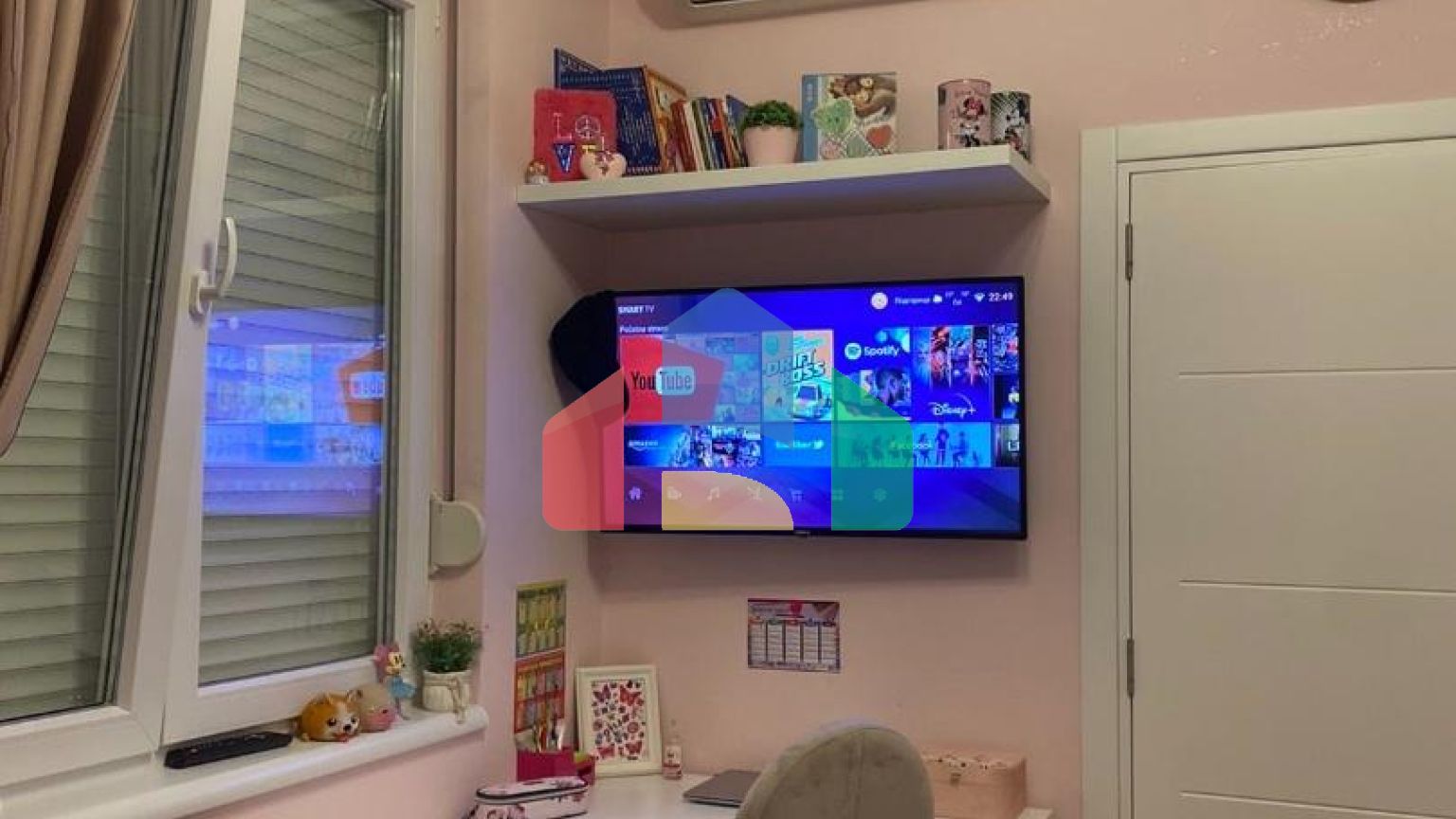 Квартира в новом доме в центре Бара.