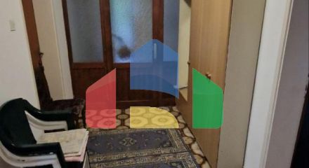 Легальная квартира с тремя спальнями на втором этаже четырехэтажного дома в Шушань, Бар.