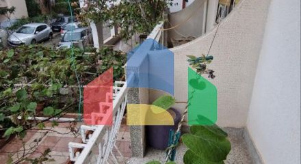 Легальная квартира с тремя спальнями на втором этаже четырехэтажного дома в Шушань, Бар.