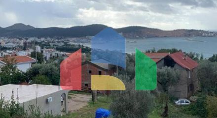 Houses with a view in Bar, Shushan