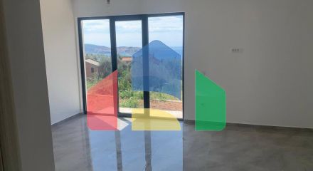 Houses with a view in Bar, Shushan