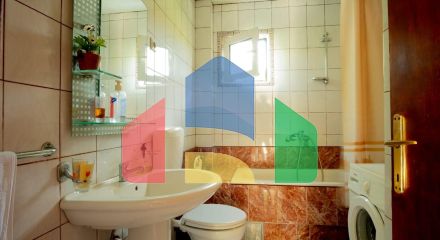 Дом в пригороде Бара, район Полье