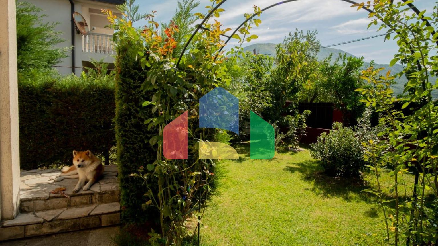 Дом в пригороде Бара, район Полье